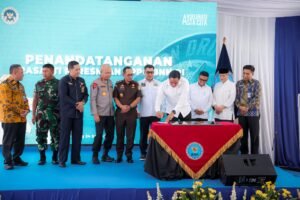 Gubernur Banten menyaksikan peresmian Satuan Pelayanan Pemenuhan Gizi (SPPG) Badan Narkotika Nasional (BNN) Karya Padarincang Bersinar di Kampung Cigadel, Desa Curug Goong, Kecamatan Padarincang, Kabupaten Serang,