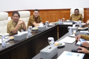 Sekretaris Daerah Banten beserta jajaran saat mempersiapkan rangkaian HUT Banten ke 25