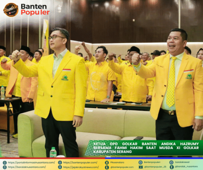 
					Ketua DPD Golkar Banten Andika Hazrumy (kiri) bersama Ketua DPD Golkar Kabupaten Serang terpilih Fahmi Hakim (kanan) kompak menyerukan semangat loyalitas dan militansi kader saat Musyawarah Daerah (Musda) XI Partai Golkar Kabupaten Serang, Sabtu (18/10/2025). (Foto/Bantenpopuler.com)