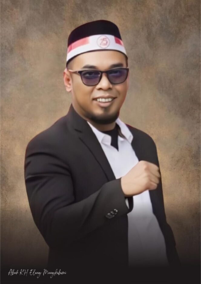 
					Foto: Abah Elang Mangkubumi, Dewan Khos PP PSNU Pagar Nusa, menyerukan agar Pemerintah Kabupaten Serang menghormati keputusan Presiden Prabowo Subianto yang telah menghentikan proyek PIK-2 dari daftar PSN. Ia menegaskan bahwa tanah dan laut Serang bukan untuk dijual.