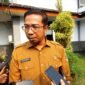 Kepala Dinas PUPR Banten, Arlan Marzan, diduga terlibat penyimpangan proyek jalan senilai Rp87,6 miliar, dilaporkan ke Kejagung RI.