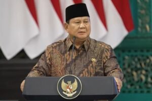 Presiden RI Prabowo Subianto dalam Sidang Kabinet Paripurna memperingati satu tahun Kabinet Merah Putih, Senin (20/10/2025).(Dok. Informasi Sekretariat Presiden)