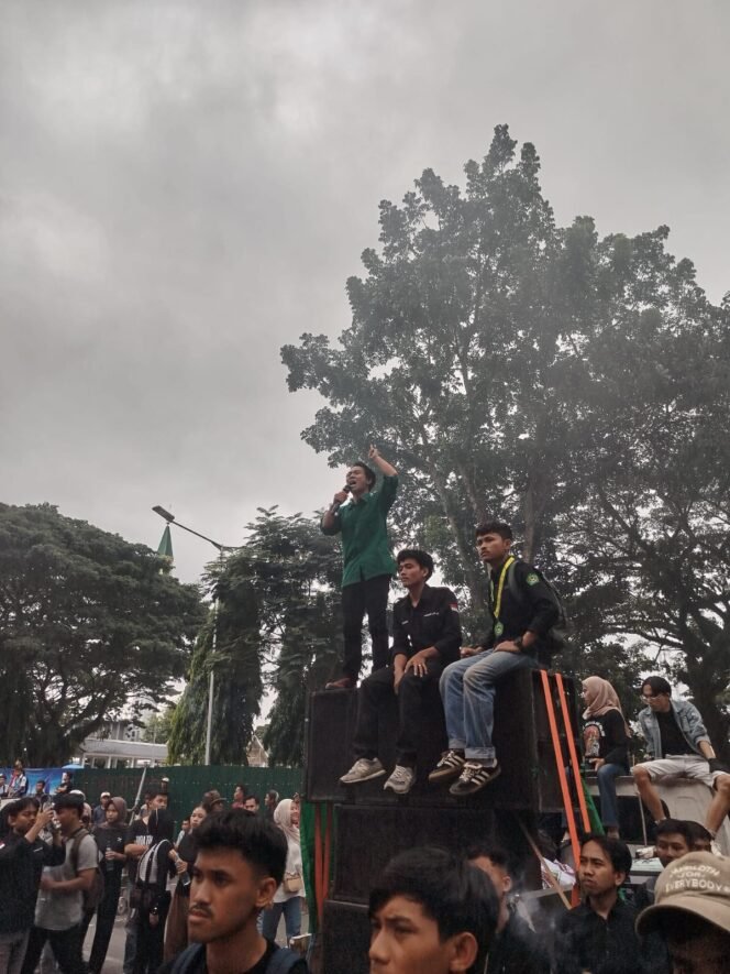 
					Hari Anti Korupsi Sedunia: Aktivis Lebak Tantang Pemerintah Buktikan Janji Antikorupsi!