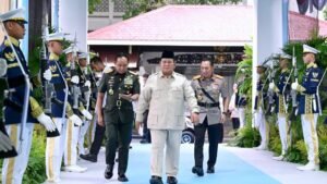 Presiden Prabowo Subianto memberikan sambutan saat peresmian SPPG dan Gudang Ketahanan Pangan Polri di Palmerah, Jakarta Barat, Jumat (13/2/2026). (Foto: Dok.Bantenpopuler.com)