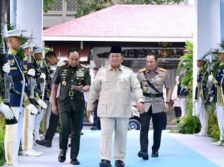 Presiden Prabowo Subianto memberikan sambutan saat peresmian SPPG dan Gudang Ketahanan Pangan Polri di Palmerah, Jakarta Barat, Jumat (13/2/2026). (Foto: Dok.Bantenpopuler.com)