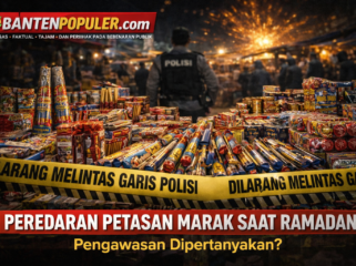 Tumpukan petasan di lapak dagang dengan garis polisi dan kehadiran aparat, menggambarkan sorotan terhadap maraknya peredaran petasan di kawasan Pasar Rangkasbitung selama Ramadan. (Gambar: Ilutrasi/Bantenpopuler.com)