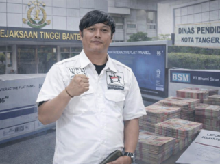 Ketua DPW BPI KPNPA RI Banten, Erwin Teguh, memastikan laporan dugaan korupsi proyek Interactive Flat Panel Dindik Kota Tangerang TA 2024 segera dilayangkan ke Kejati Banten. (Foto: Dok. Bantenpopuler.com)