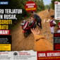 Seorang pria mendorong sepeda motor di jalan desa yang rusak dan berlumpur di Guradog, sementara sejumlah siswa sekolah dasar berdiri di pinggir jalan menyaksikan kondisi berbahaya